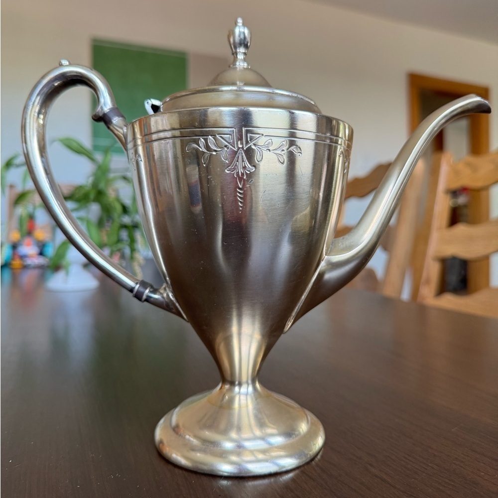 Vintage Silver Kenilworth Teapot